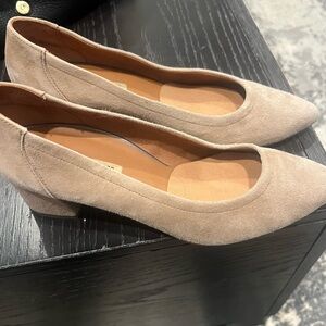 Paul Green Taupe Suede Heels
